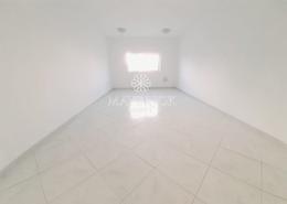 Apartment - 3 bedrooms - 3 bathrooms for rent in Al Kaloti Tower - Al Majaz 2 - Al Majaz - Sharjah