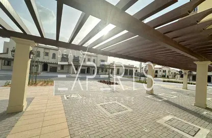 Townhouse - 2 Bedrooms - 3 Bathrooms for rent in Bloom Living - Zayed City (Khalifa City C) - Khalifa City - Abu Dhabi