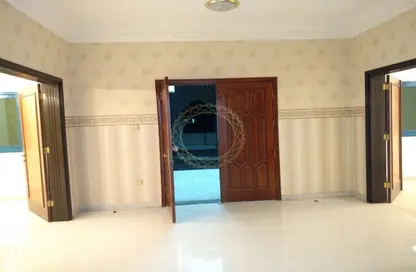 فيلا - 6 غرف نوم - 7 حمامات للايجار في الخبيصي - العين