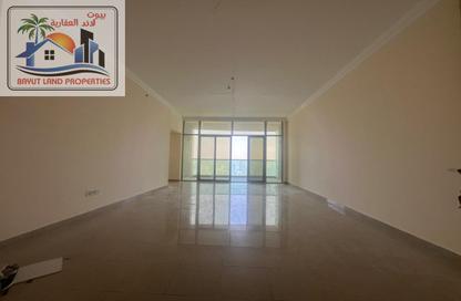 Apartment - 4 Bedrooms - 5 Bathrooms for rent in Al Majaz 3 - Al Majaz - Sharjah