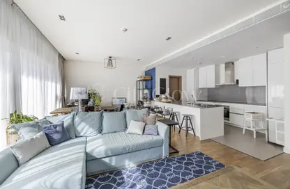 Apartment - 1 Bedroom - 2 Bathrooms for sale in Building 22 - City Walk - Dubai