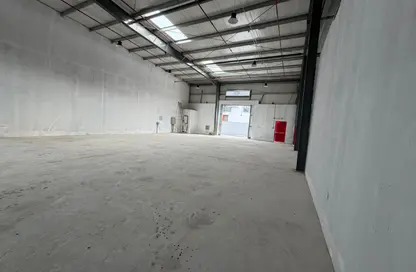 مستودع - استوديو - 1 حمام للايجار في بناء الصناعية 13 - منطقة رقم 13 - المنطقة الصناعية بالشارقة - الشارقة