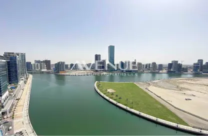 Apartment - 1 Bedroom - 2 Bathrooms for rent in Bay's Edge - Business Bay - Dubai