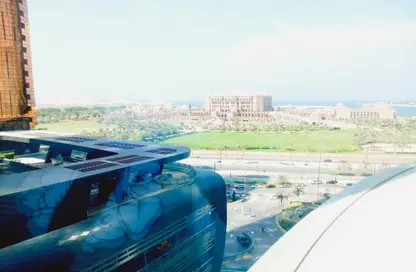 Apartment - 2 Bedrooms - 3 Bathrooms for rent in Etihad Tower 2 - Etihad Towers - Corniche Road - Abu Dhabi