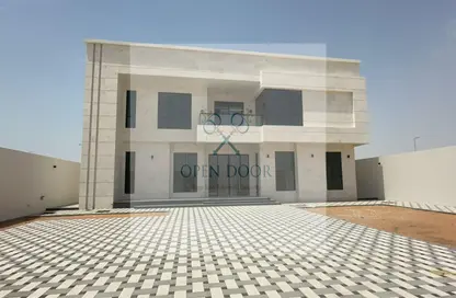Villa - 4 Bedrooms for rent in Madinat Al Riyad - Abu Dhabi