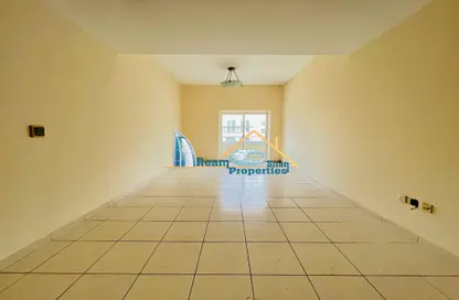 Empty Room image for: Apartment - 1 Bedroom - 2 Bathrooms for rent in Oud Metha - Bur Dubai - Dubai, Image 1