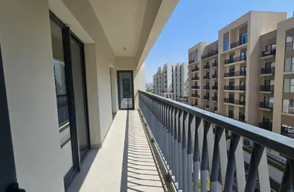 Apartment - 3 Bedrooms - 4 Bathrooms for sale in Maryam Beach Residence - Maryam Island - Sharjah