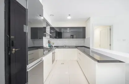 Apartment - 3 Bedrooms - 4 Bathrooms for sale in The Signature - Burj Khalifa Area - Downtown Dubai - Dubai