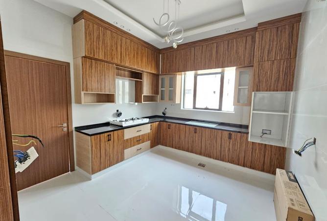 15977156 - Property Image 3