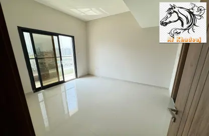 Apartment - 2 Bedrooms - 2 Bathrooms for rent in Gulfa Towers - Al Rashidiya 1 - Al Rashidiya - Ajman
