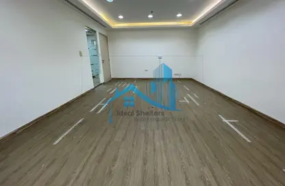 Office Space - Studio - 1 Bathroom for rent in Fairmont Hotel - Sheikh Zayed Road - Dubai