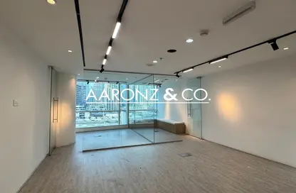 مكتب - استوديو للايجار في برج بلو باي - الخليج التجاري - دبي