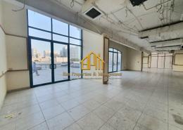 Show Room - 2 bathrooms for rent in Hamdan Street - Abu Dhabi