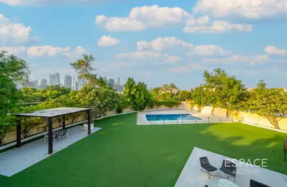 Villa - 6 Bedrooms - 7 Bathrooms for sale in Meadows 4 - Meadows - Dubai