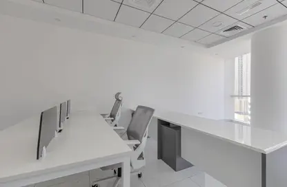مكتب - استوديو للايجار في B2B  برج - الخليج التجاري - دبي