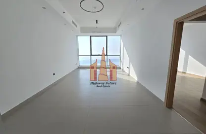 Apartment - 1 Bedroom - 2 Bathrooms for rent in La Plage Tower - Al Mamzar - Sharjah - Sharjah