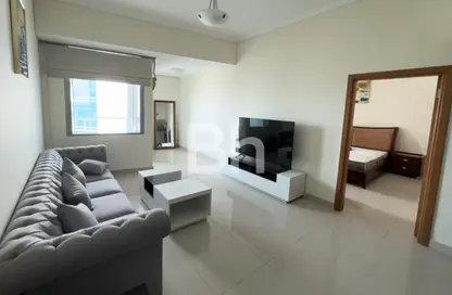 Apartment - 1 Bedroom - 2 Bathrooms for rent in Ocean Heights - Dubai Marina - Dubai