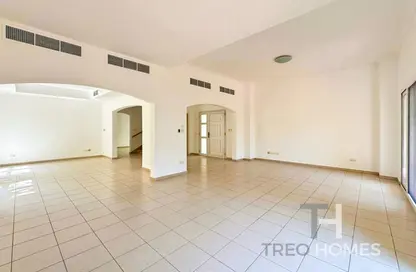Villa - 3 Bedrooms - 4 Bathrooms for rent in Meadows 1 - Meadows - Dubai