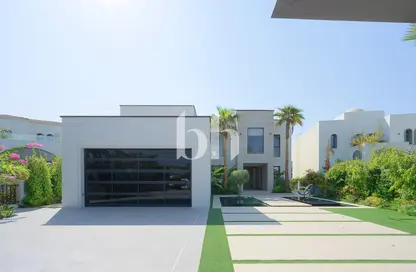 Villa - 5 Bedrooms - 5 Bathrooms for sale in Garden Hall - Oasis Clusters - Jumeirah Islands - Dubai