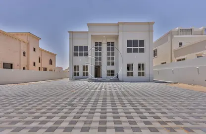 Villa - 3 Bedrooms - 4 Bathrooms for rent in Madinat Al Riyad - Abu Dhabi