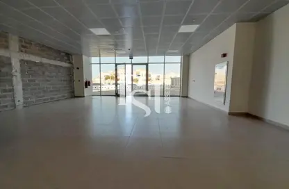 محل - استوديو - 1 حمام للايجار في P و 2278 - مدينة خليفة - أبوظبي