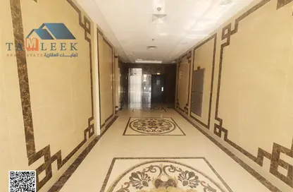 عمارة بالكامل - 8 غرف نوم - 8 حمامات للبيع في فلل الروضة 2 - 2  الروضة - الروضة - عجمان