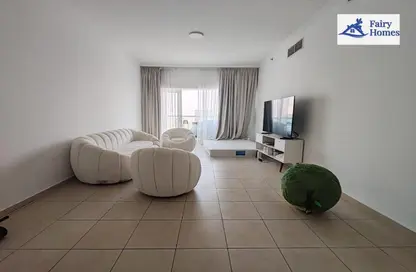 Apartment - 2 Bedrooms - 3 Bathrooms for sale in Burj Al Nujoom - Downtown Dubai - Dubai