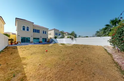 Villa - 4 Bedrooms - 4 Bathrooms for sale in Legacy - Jumeirah Park - Dubai