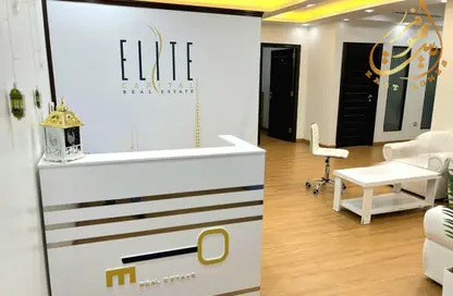 Office Space - Studio - 1 Bathroom for rent in The Regal Tower - Business Bay - Dubai
