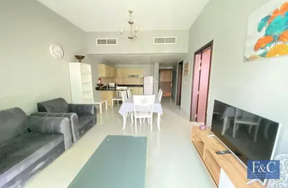 شقة - غرفة نوم - 2 حمامات للايجار في مساكن النخبة الرياضية - مدينة دبي الرياضية - دبي