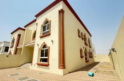 Villa - 4 Bedrooms - 6 Bathrooms for rent in Hoshi 2 - Hoshi - Al Badie - Sharjah