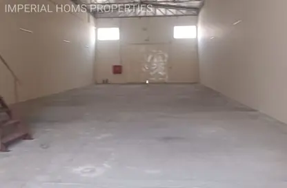 Warehouse - Studio - 1 Bathroom for rent in Umm Al Thuoob - Umm Al Quwain