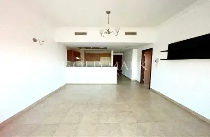 Apartment - 1 Bedroom - 2 Bathrooms for sale in Golf View Residence - Dubai Sports City - Dubai