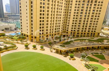 شقة - 8 غرف نوم - 1 حمام للبيع في صدف 8 - صدف - مساكن شاطئ الجميرا - دبي