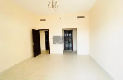 Apartment - 2 Bedrooms - 3 Bathrooms for rent in La Fontana - Arjan - Dubai