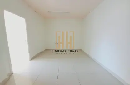 Apartment - 2 Bedrooms - 2 Bathrooms for rent in Street 20 - Al Nahda - Sharjah