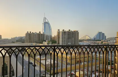 Apartment - 2 Bedrooms - 2 Bathrooms for rent in Asayel 3 - Madinat Jumeirah Living - Umm Suqeim - Dubai