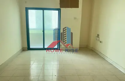 شقة - غرفة نوم - 1 حمام للايجار في شارع التعاون الجديد - التعاون - الشارقة