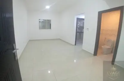 Apartment - 1 Bedroom - 2 Bathrooms for rent in Al Jurf 3 - Al Jurf - Ajman Downtown - Ajman