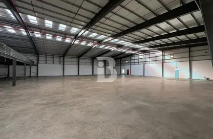 Warehouse - Studio for rent in Jebel Ali Freezone - Jebel Ali - Dubai