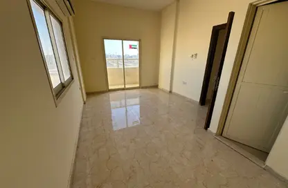 شقة - غرفة نوم - 2 حمامات للايجار في الجرف الصناعية 2 - الجرف الصناعية - عجمان