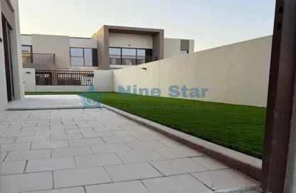 تاون هاوس - 4 غرف نوم - 5 حمامات للايجار في لا فايوليتا 2 - فيلا نوفا - دبي لاند - دبي