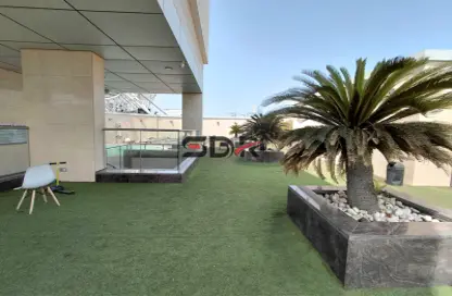 Apartment - 2 Bedrooms - 3 Bathrooms for rent in Crescent Tower 1 - Crescent Towers - Al Khalidiya - Abu Dhabi