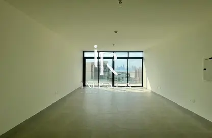 شقة - غرفة نوم - 2 حمامات للبيع في سوهو سكوير - جزيرة السعديات - أبوظبي