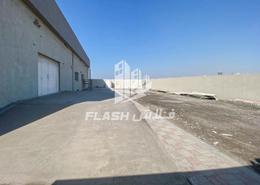 Warehouse - 3 bathrooms for rent in Seih Al Bana - Ras Al Khaimah