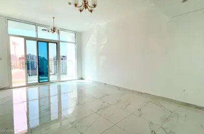 شقة - غرفة نوم - 2 حمامات للايجار في جاردن سيتي 2 - جميرا جاردن سيتي - السطوة - دبي