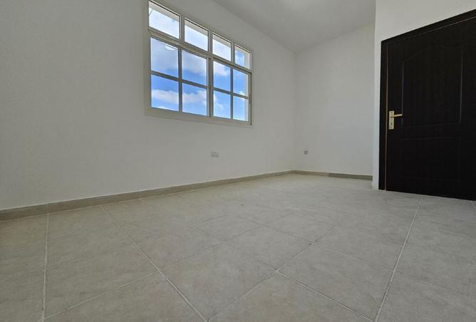 AMAZING 1BHK WITH TAWTHIQ NO COMMISSION BOOK NOW