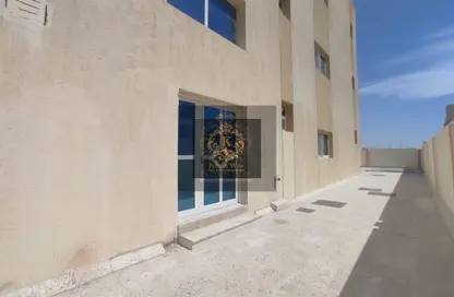 Villa - 2 Bedrooms - 3 Bathrooms for rent in Mohamed Bin Zayed City - Abu Dhabi