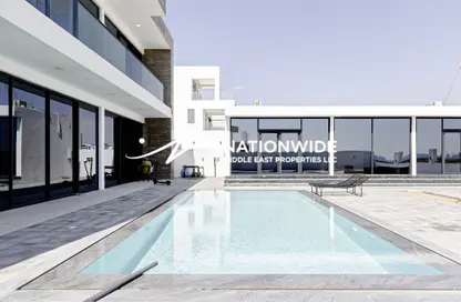 Villa - 4 Bedrooms - 5 Bathrooms for sale in West Yas - Yas Island - Abu Dhabi