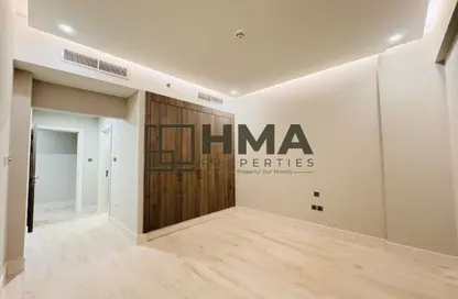 Apartment - 2 Bedrooms - 3 Bathrooms for rent in Al Garhoud - Dubai